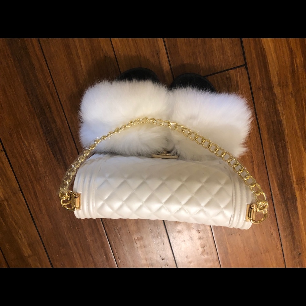Fur slides - Picture 3 of 4